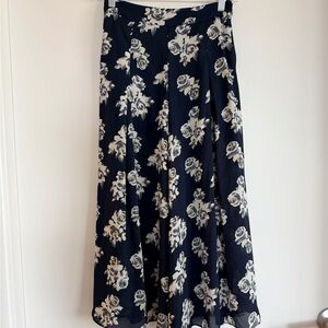 San Souci Flowy Floral Wide Leg Palazzo Pant - Navy with Cream Rose Print XS